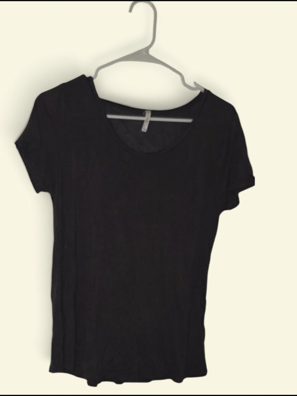 Active USA Black Scoop Neck Short Sleeve Tee